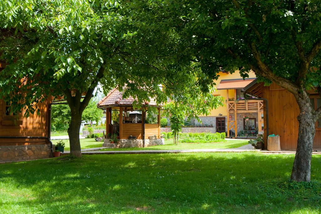Tourist Farm Ob Izviru Krupe Villa Semic Luaran gambar